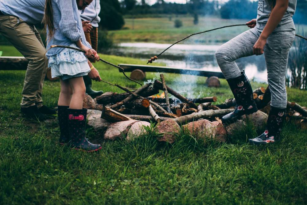 How to Go Camping With Children and Keep Them Safe
