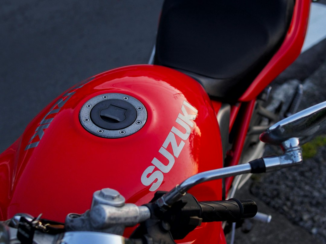Photo Suzuki V-Strom 650 motorcycle